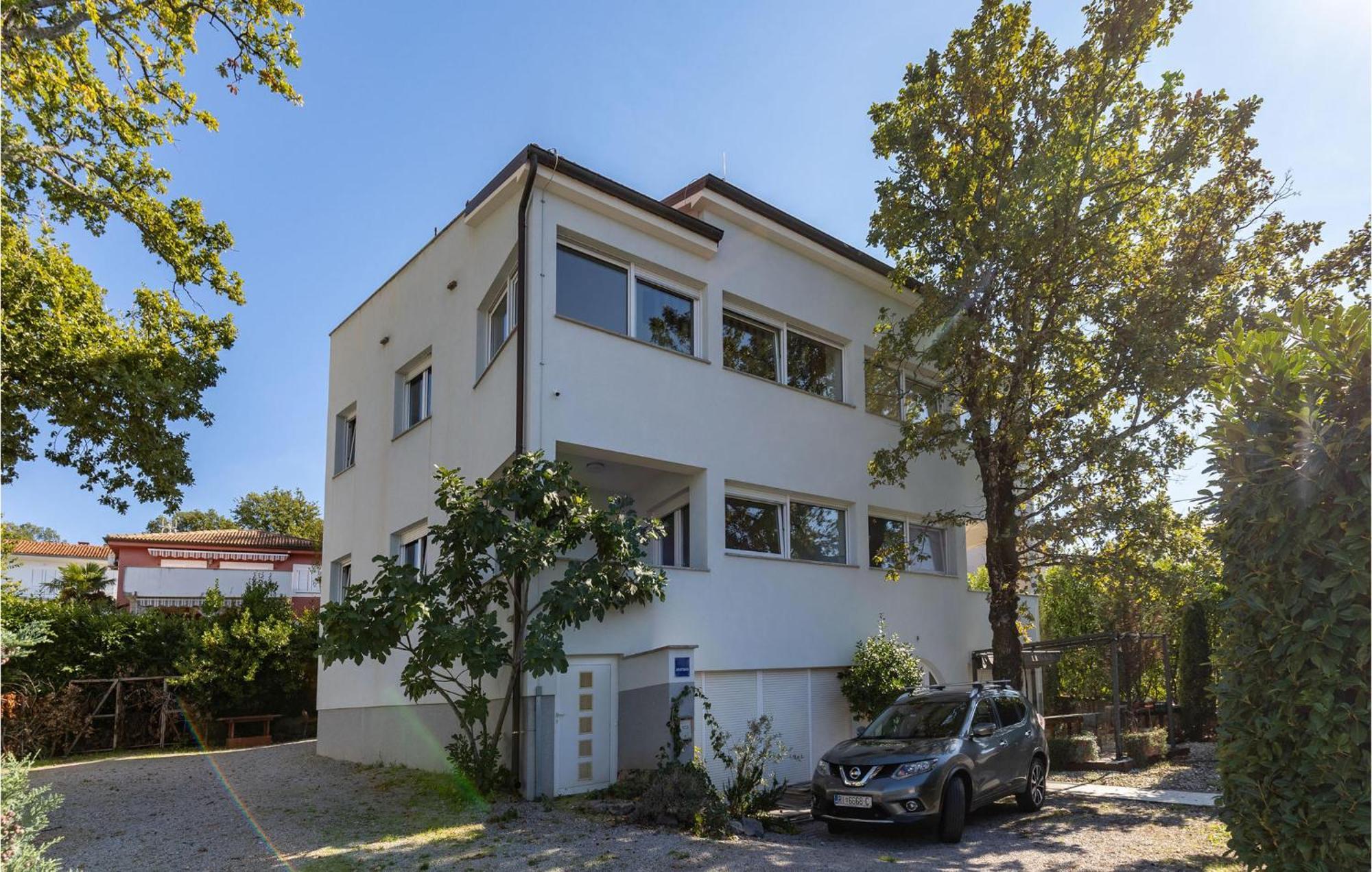 Amazing Apartment In Njivice With Kitchen Zewnętrze zdjęcie